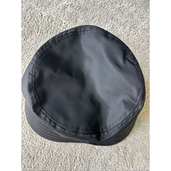 NWOT LULULEMON black nylon bucket hat, $60 - Picture 5 of 9